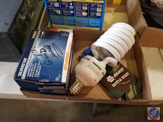 Assorted Lightbulbs And Oxiclean Detergent