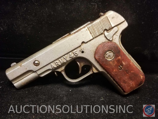 Vintage Hubley Army .45 Cap Gun