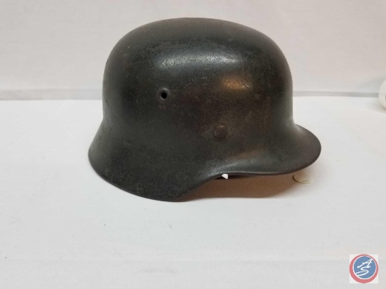German WWII Army M-40 Single Decal Combat Helmet, Exterior Helmet Shell Dark Green with Army Eagle