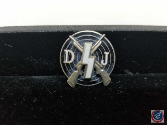 German WWII Deutsches Youth DJ Shooting Marksman Badge with Lightning Bolt in Center of Target with