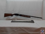 Winchester Model 140 Shotgun N1056868 Semi Auto Shotgun with 28 inch vent rib barrel Ser # 12 GA
