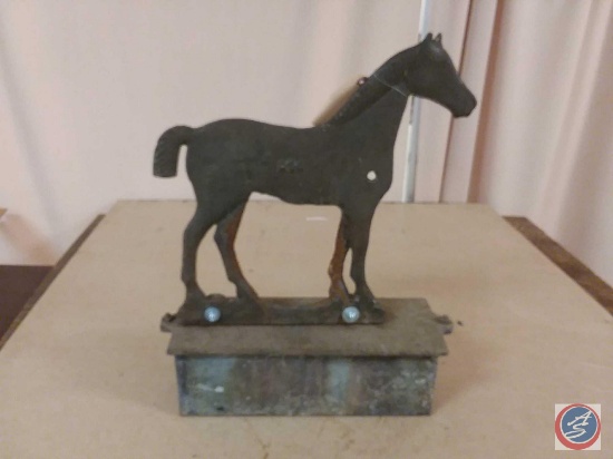 Dempster short tail horse 44 lbs...