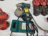 Makita Driver/Drill (No Model #) With 2 Batteries And Battery Charger