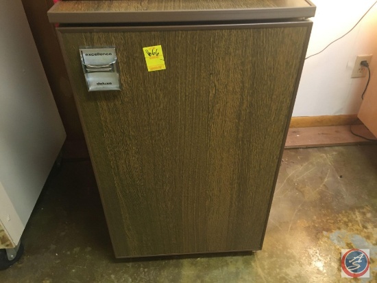 upright freezer with ice dispenser