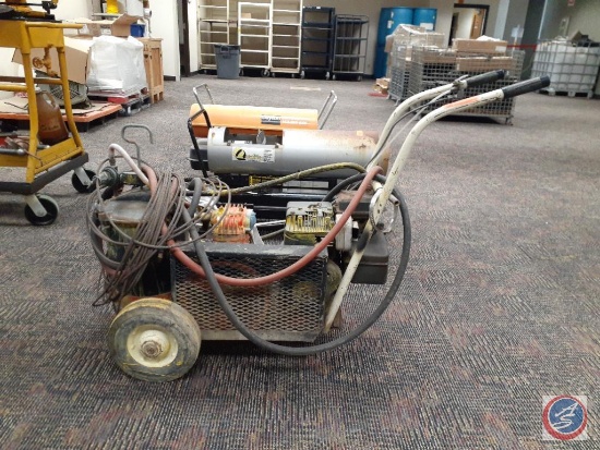 Gas Powered Pressure pot Paint Sprayer with line set and Nozzle condition unknown