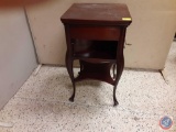 Vintage Columbia Grafonola (needs cabinet work) 18
