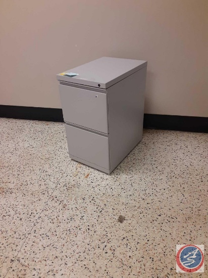 Vertical File Cabinet on Wheels (no key) - 15" x 22" x 27"