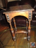 12 x 12 x 20 1/4 small vintage table Kittinger