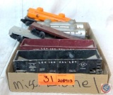 (7) Lionel assorted cars 