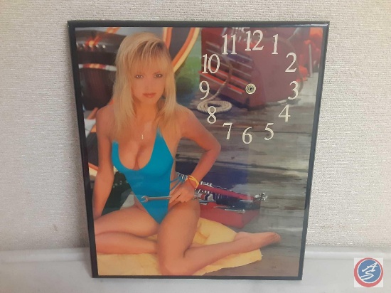 Snap on Clock 14X16 (Clock is Broken)