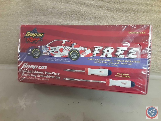 Snap-On special Edition Two-Piece Ratcheting Screwdriver set w/ red, white,blue handles, Dale