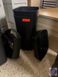 (2) Trash Flip Top Trash Cans 14/5