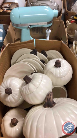 Flat full of pumpkin plates and bowls w/ lids, Kitchenaid Artisan mini s/n W62911407 w/o cord.