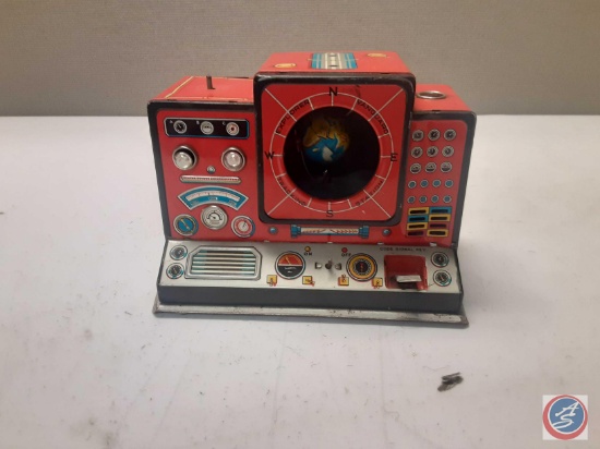 1 battery operated Explorer Vanguard tracking station