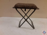 Army stool U.S. Texas trunk company 1961 with cushion