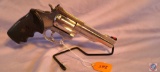 Manufacturer: Rossi (Interarms) CaliberGauge: 22 Magnum Model: M 515 FirearmType: Revolver