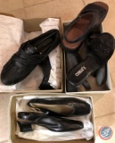 An assortment of women shoes, approximate size 7.5