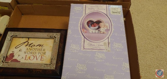 (1) Flat with Mom another word for Love Music Box, Precious Moments Wedding Photo Frame still in