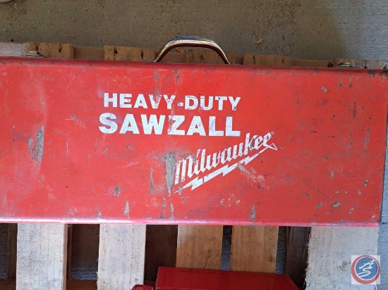 Milwaukee Heavy Duty Sawzall...Model 6507 with steel case.