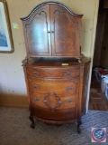 LandStrom Furniture Antique Dresser with 4 drawers, and 2 door cabinet on top approx measurements