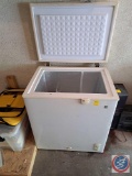 GE deep freezer chest.......