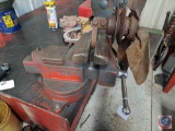 Columbian Vise.( buyer responsible for removal)