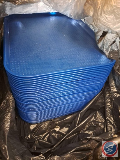 Approx (33) plastic serving trays