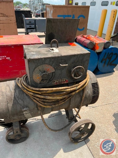Lincoln Shield Arc ..."torpedo" welder 200AMP 3ph on dolly...