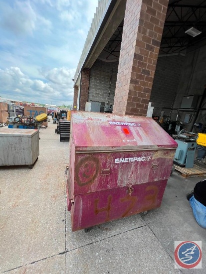 Knaack......job box 48w x 30h x 39d... on castors has corrosion on surface...