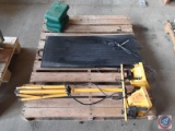 1ea JMT work light , 2ea 135watt 110v heat mats 3ea handy zip tie makers with case