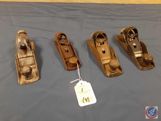 (4) Vintage wood planes