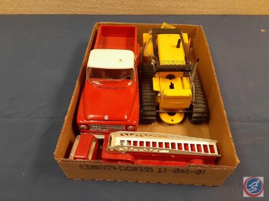 Vintage Tru Scale International Pickup Truck 's Pressed Steel 1960's, Vintage Tonka Front Loader