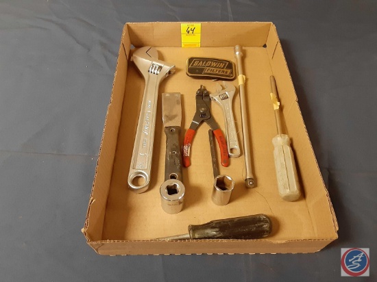 Crescent Wrench, Putty Knife, Screwdrivers, Sockets, Ratchet Extension