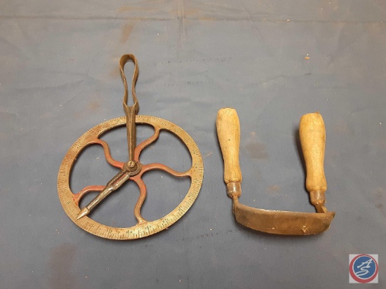 Vintage Curved Box Scraper, Vintage...Wagon Wheel Measuring Tool