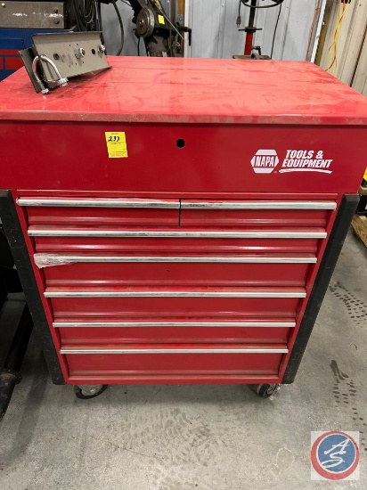 NAPA 7 drawer tool box on casters