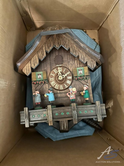 Kunex German Cuckoo Clock & Light Blue Place Mats