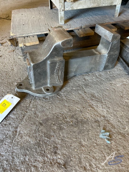 Mill Vise