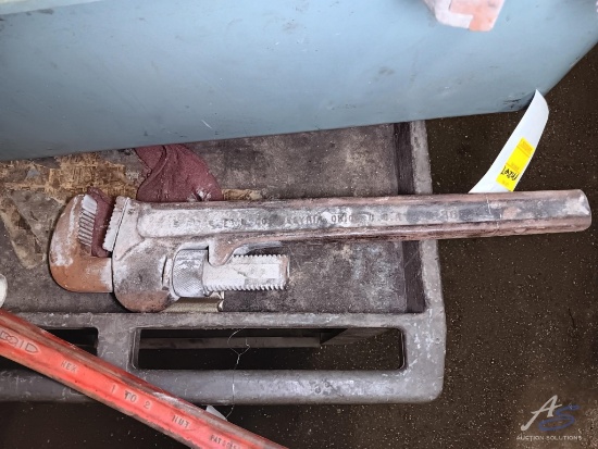 23" Pipe Wrench