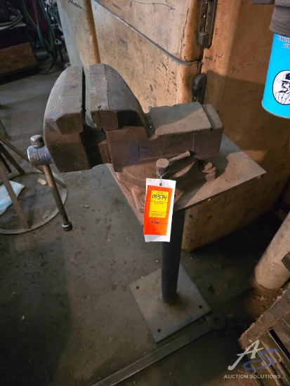 Standing Vice (no brand)