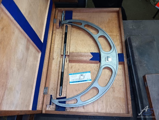 17-18" NSK Outside Micrometer with Standards