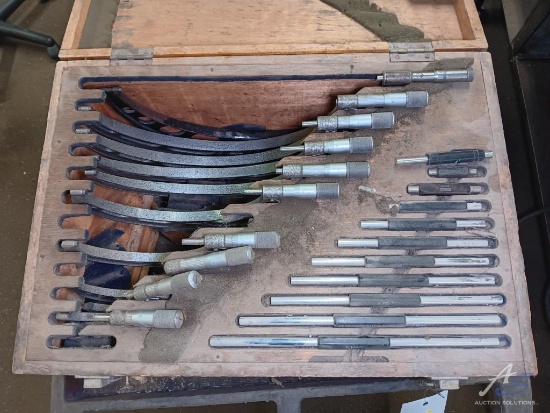 10 PC 2-12" Micrometer Set