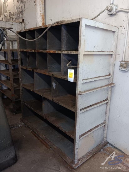 Metal Shelving Holder with 16 Pockets 28 x 57 x 67
