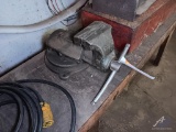 Bench Vise