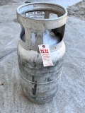 Tow motor propane cylinder