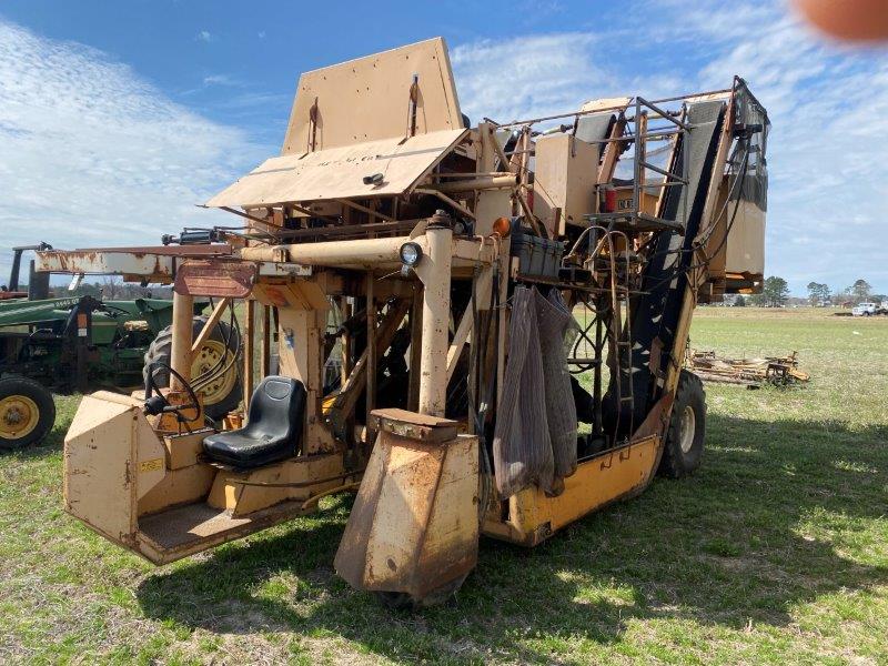 roanoke tobacco harvester for sale 1996 Roanoke 2 row automatic tobacco primer