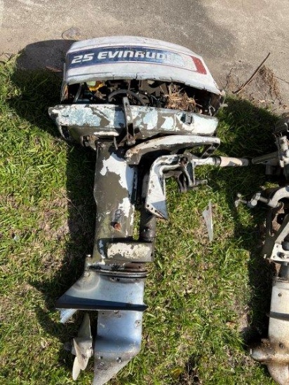 Evinrude 25 Boat Motor