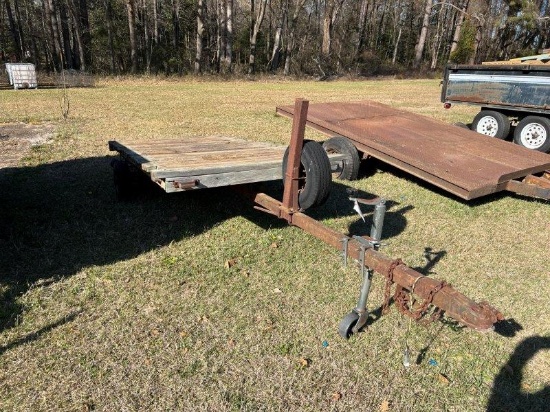 Single axle wood body trailer