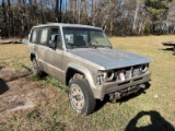 Isuzu Trooper II for parts