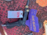 Air sand blaster