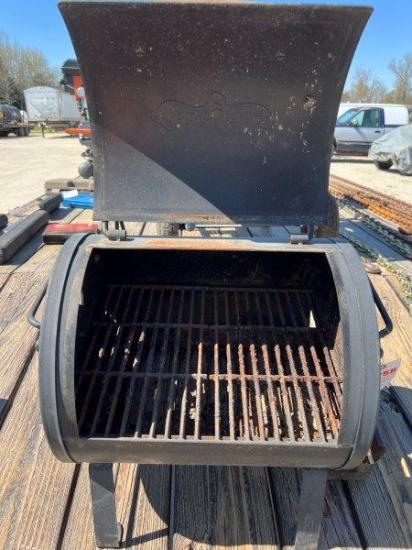 Charcoal grill